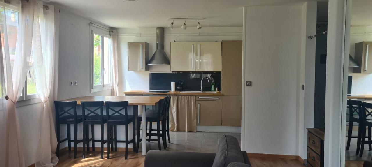 Superbe Appartement En Residence Avec Parc Orleans Luaran gambar