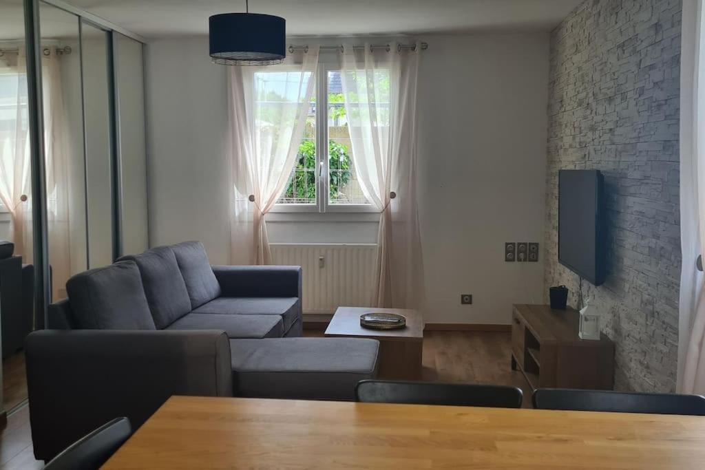 Superbe Appartement En Residence Avec Parc Orleans Luaran gambar